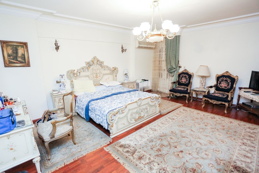 Apartment for Sale 277 m gleem (directely on taram station)