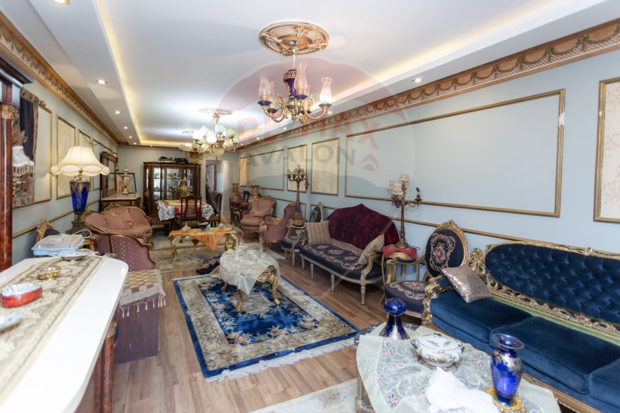 Apartment for sale 225 m Kafr Abdo (skina bnt al hussien st)