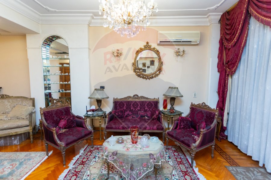 Penthouse apartment for sale 340 m Glim (Mostafa Fahmy St. - Steps from the sea)