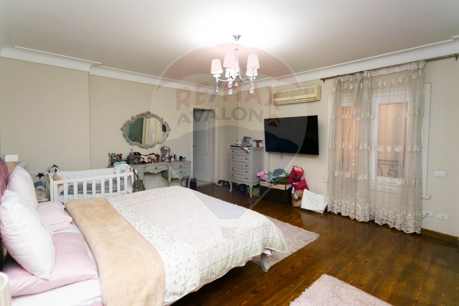 Apartment for sale 266 m Smouha (In front of The Grand Plaza Hotel)