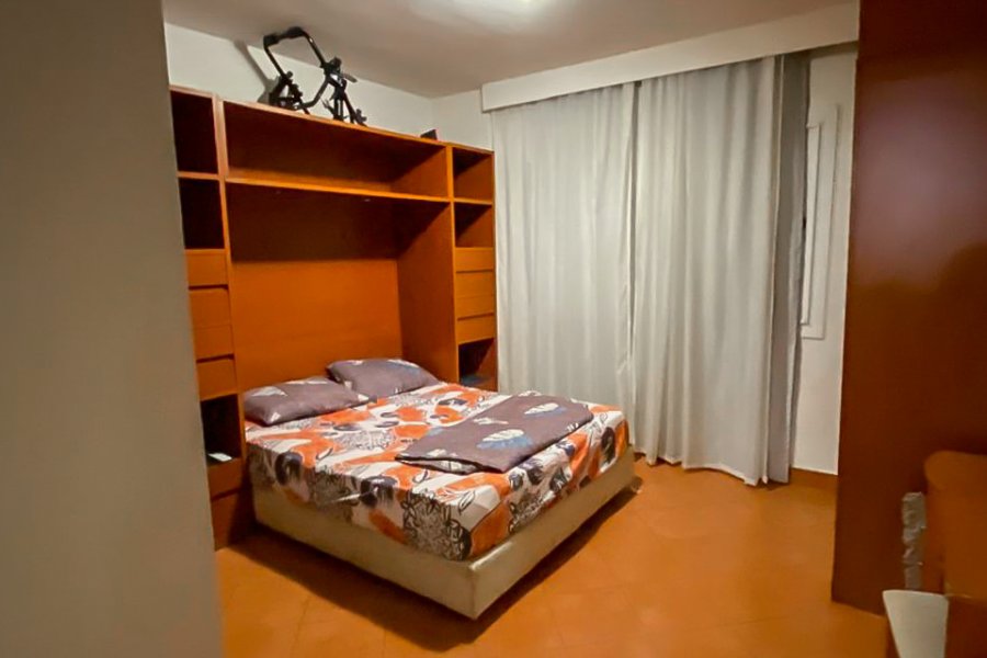 Ground chalet with garden for sale (Porto Golf) 80 m