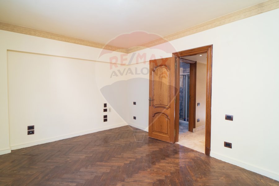 Duplex apartment for sale 370 m Smouha (Mostafa Kamel St.)