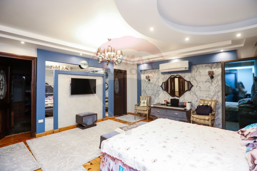 Apartment for sale 575 m Smouha (Fawzy Moaz main St.)
