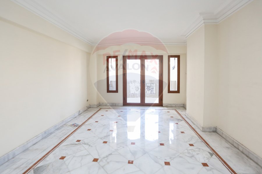 Apartment for sale 198 m Smouha (Continental Tower Building - Fawzi Moaaz st)