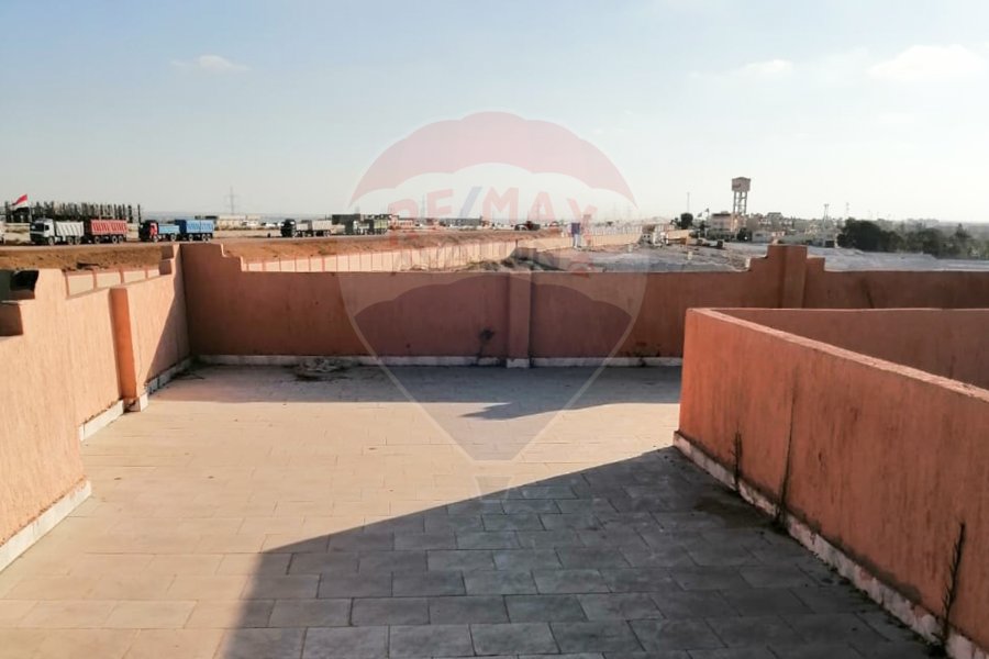 شاليه للبيع الساحل (قرية الموناليزا) 110 م