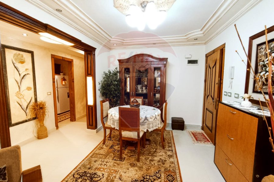 Apartment for sale 120 m Sidi Bishr (branching off Khaled Ibn Al Waleed Street)