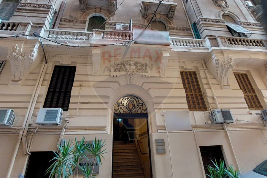 Apartment for sale 238 m net Raml Station (Fouad St.)