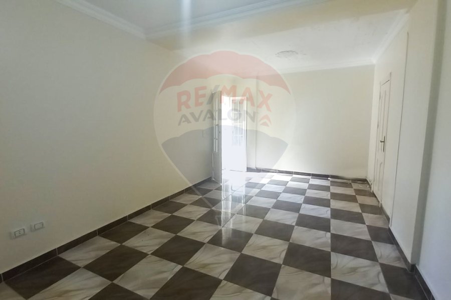 Apartment for rent 175 m Sidi Gaber (Al-Mosheir main st.)