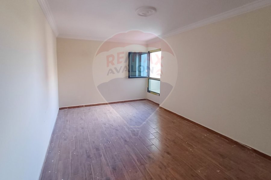 Apartment for sale 230 m Smouha (Crystal Towers)