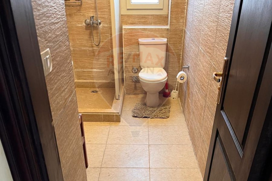Stand alone villa for sale (Stella Heights) 245 m