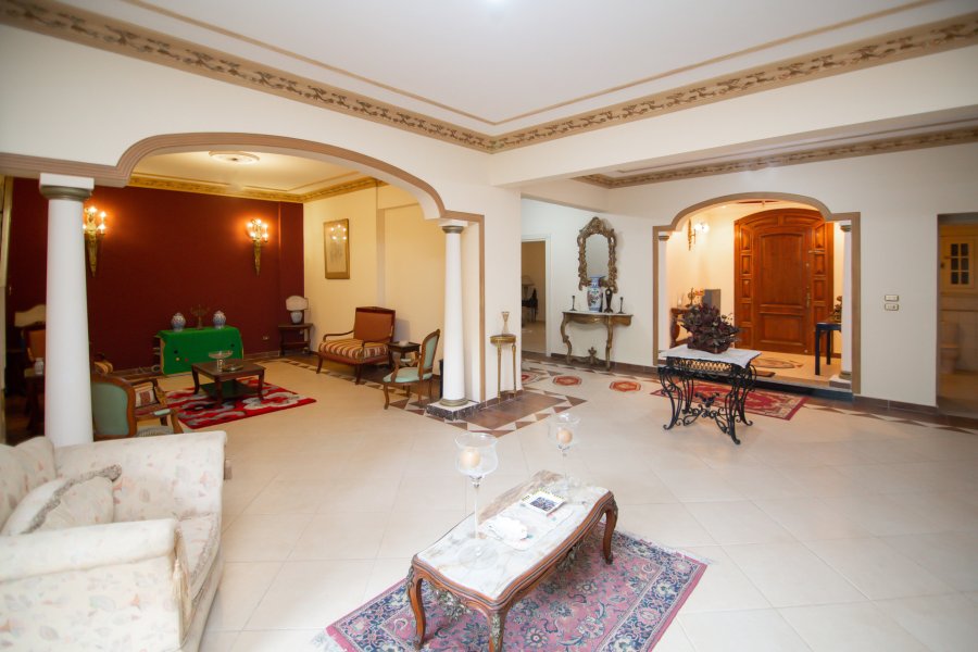 فيلا مسجله للبيع 1330 م كينج مريوط (طريق المطار)