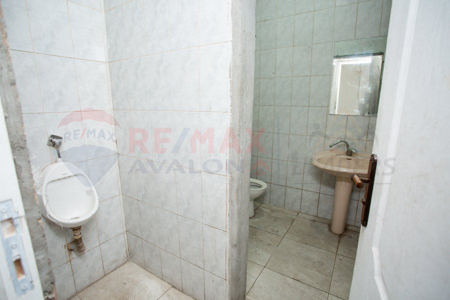 Shop for rent 371 m Al Mattar (beside Talaat Mostafa Hospital)