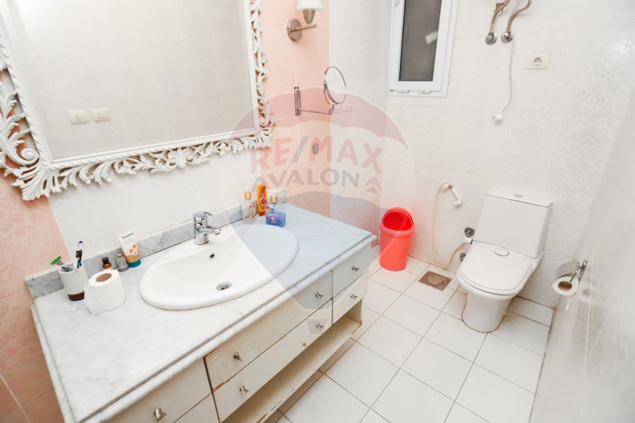 Apartment For Sale 300 m Gleem (Abo Qer St.)