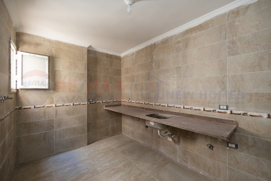 Apartment for rent 185 m in Ibrahimiya (steps from Sporting Club)