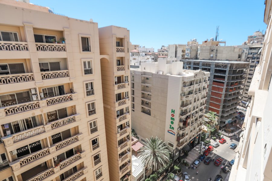 شقة للبيع 265م سموحة - ش بهاء الدين الغتورى