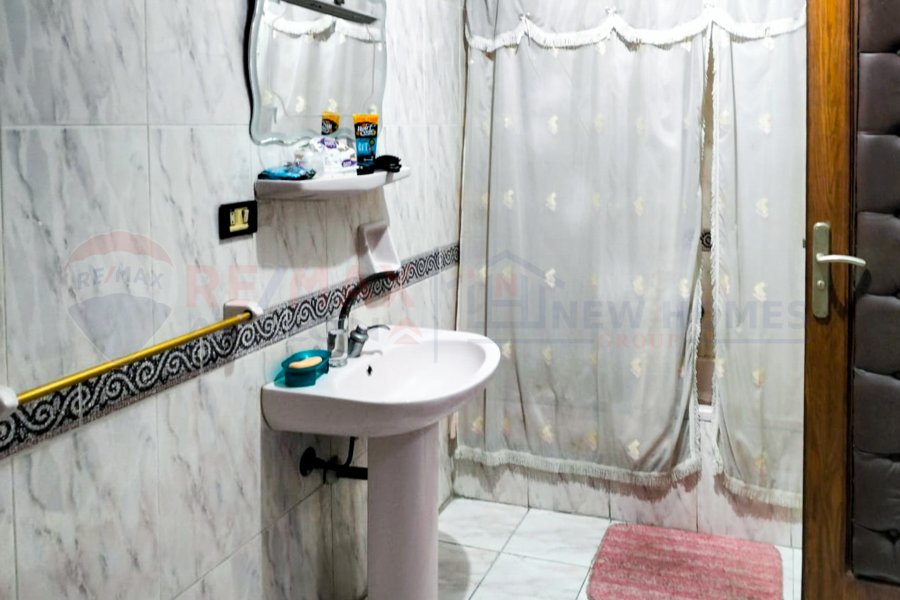 Administrative unit for sale 235 m Gleem (directly on the sea)