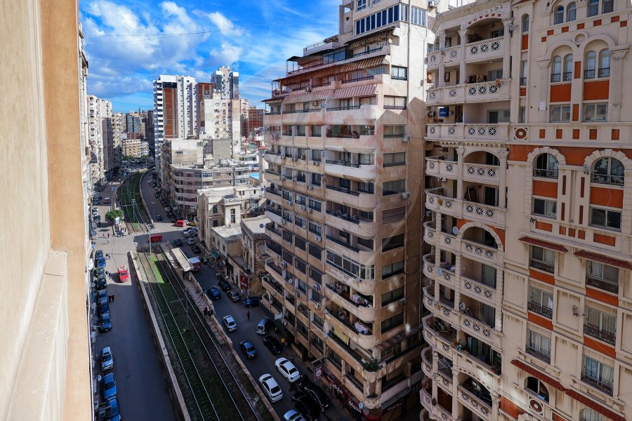 شقة للبيع 265 م لوران (على الترام مباشرة)