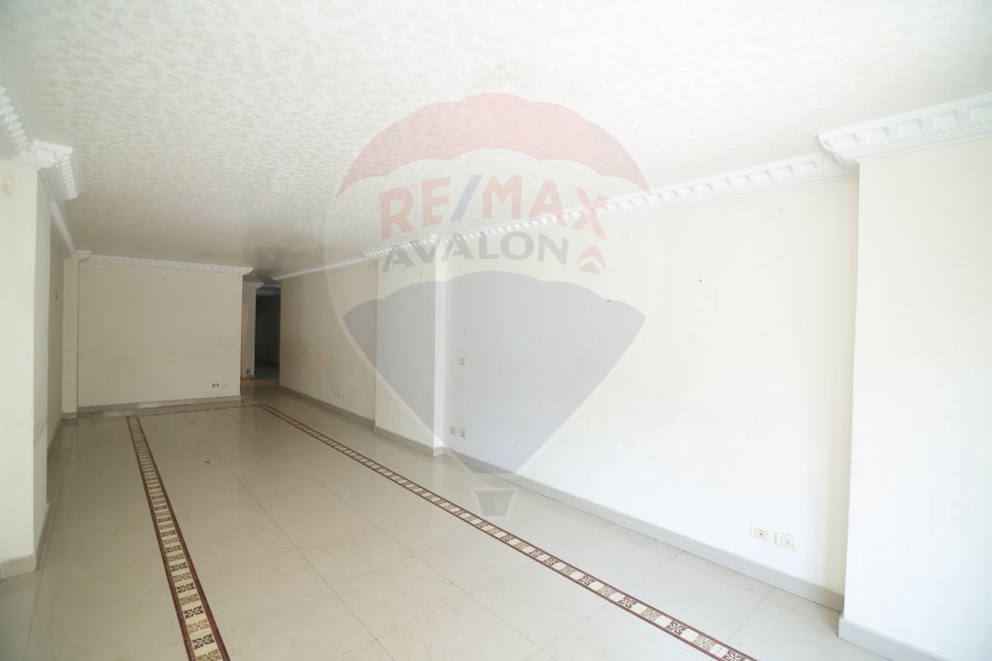 Apartment for rent 185 m Janaklis (Al-Horaya Road)