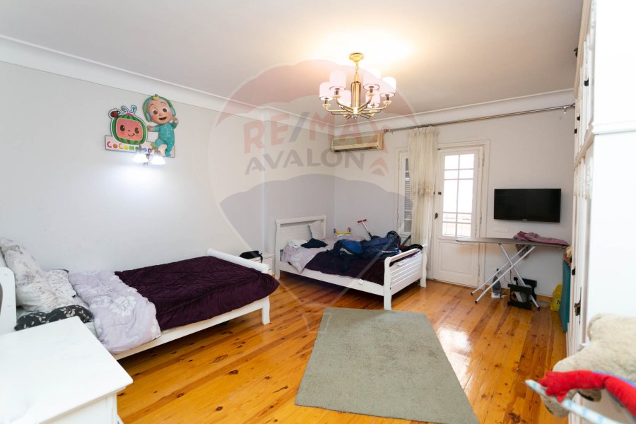 Apartment for sale 266 m Smouha (In front of The Grand Plaza Hotel)