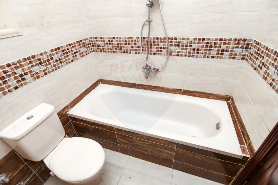 Apartment For Sale 175 m Sporting (Directily On taram station)