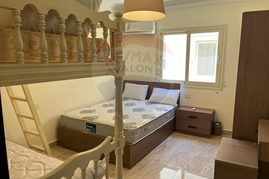 Stand alone villa for sale (Stella Heights) 245 m