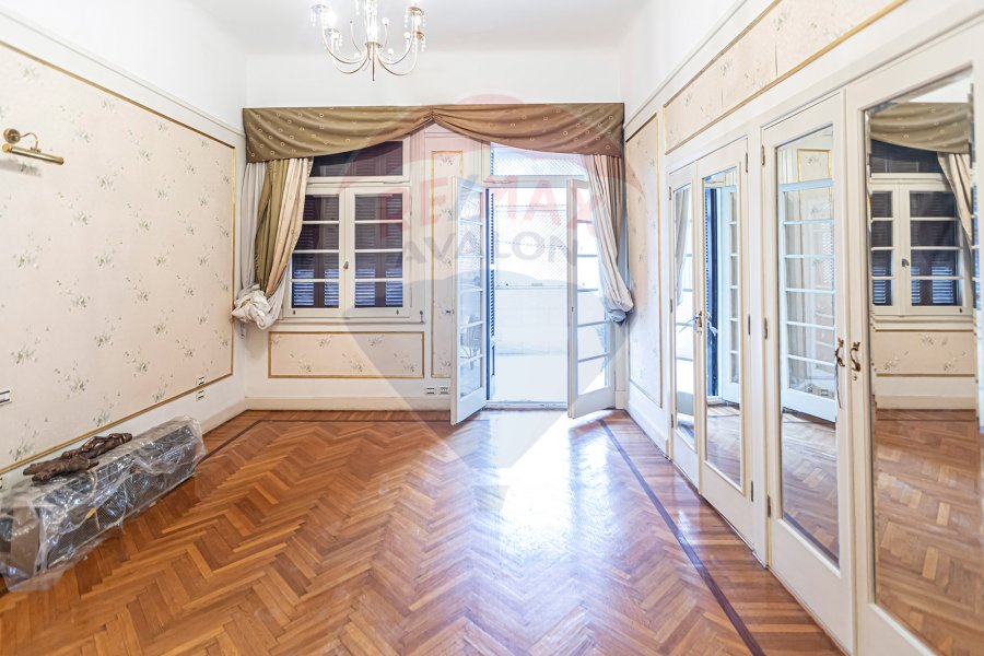 Apartment for sale 410 m Cleopatra (directly on the tram)