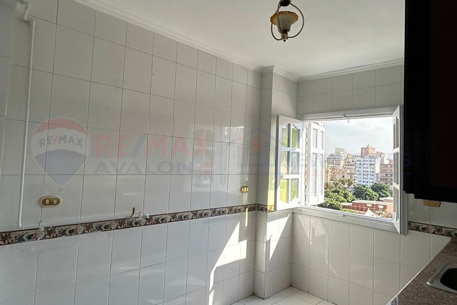 Apartment for sale 175 m Al-Azarita (steps from the tram)