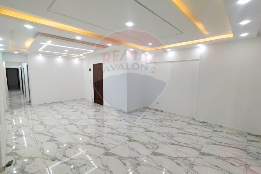 Licensed apartment for sale 140 m Sidi Bishr (Al-Essawi St.)