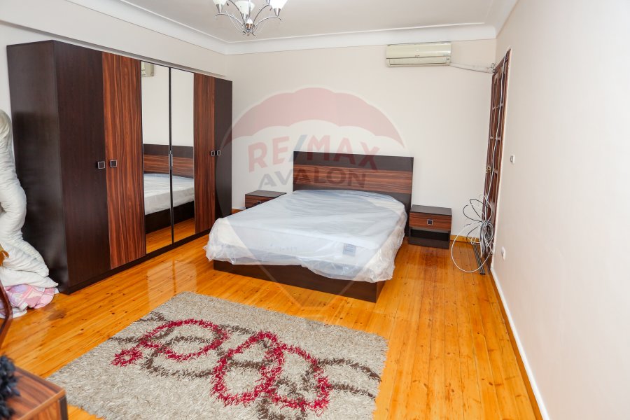 Furnished Apartment for rent 140 m Gleem ( Directly in Abo Qeer St.)