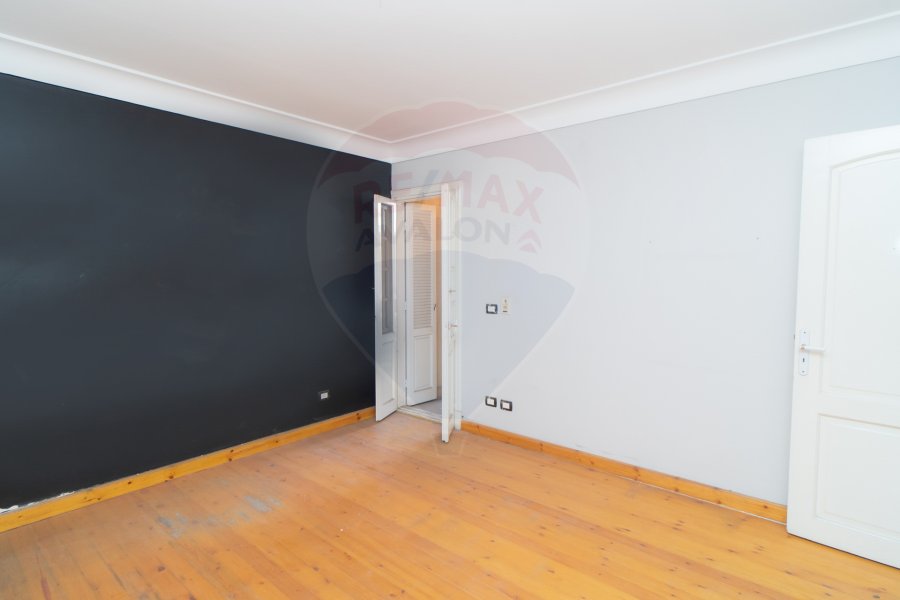 Apartment for sale 190 m Saba basha (directly on tram)