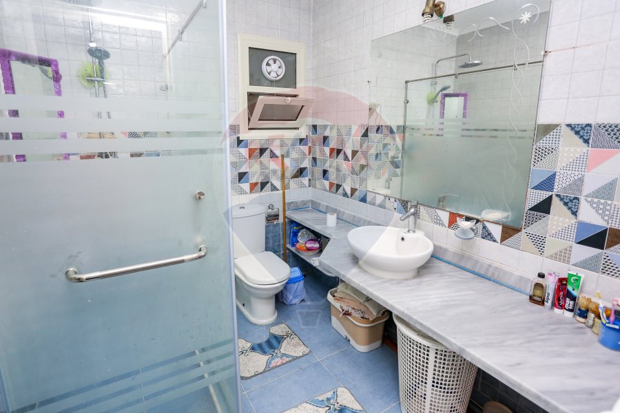 Apartment for sale 170 m Smouha (Tot Ankh Amon St.)