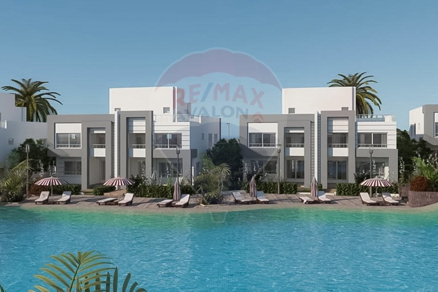 Ground Chalet + Garden for sale North Coast (Ariba Village)