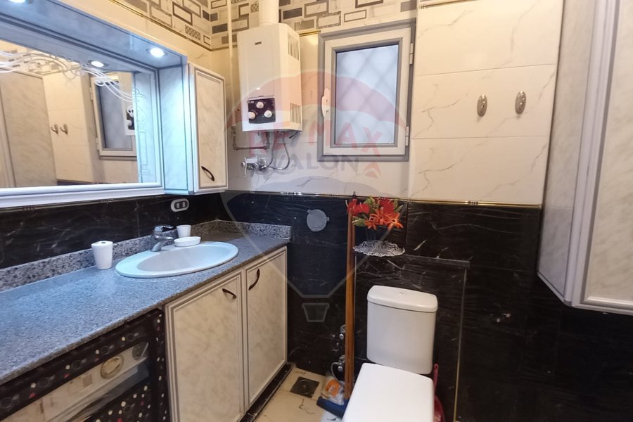 Furnished apartment for rent 128 m San Stefano (directly on the sea)