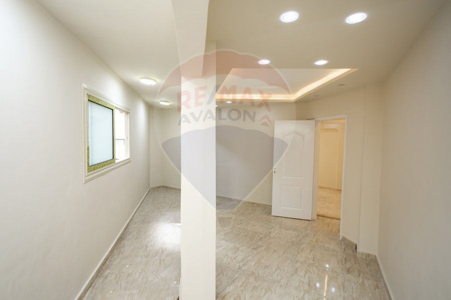 Licensed apartment for sale 135 m Miami ( Branched from Gamal Abdelnasser St)