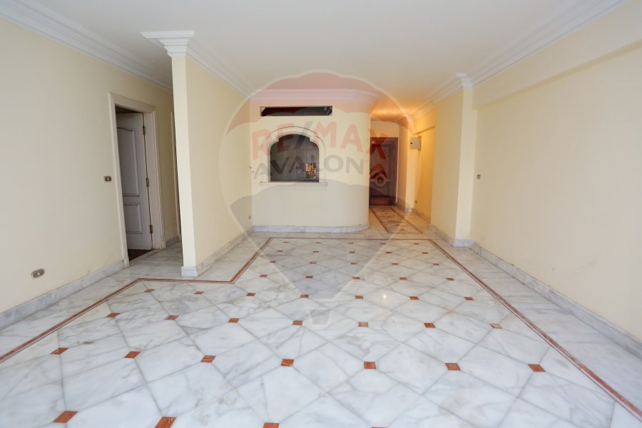 Apartment for sale 198 m Smouha (Continental Tower Building - Fawzi Moaaz st)