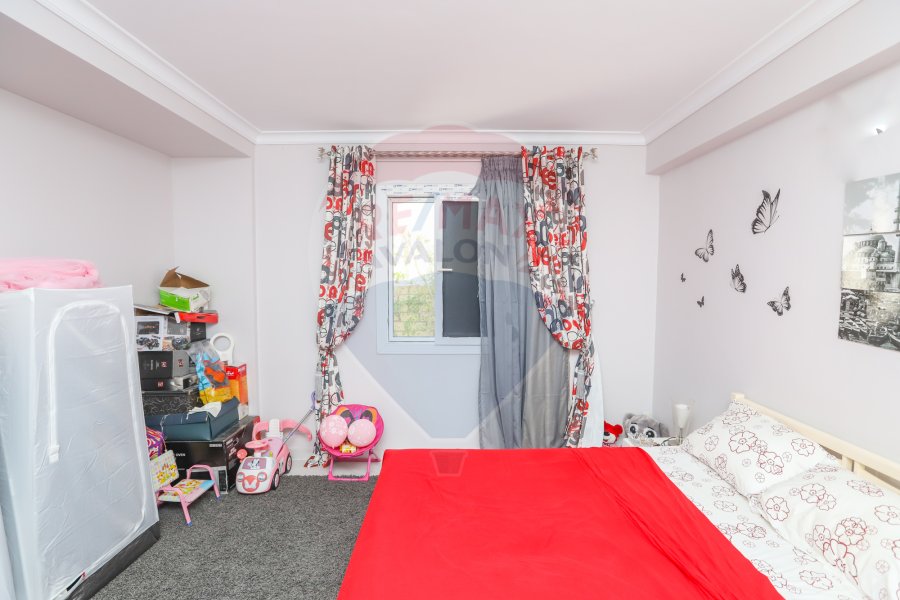 Apartment without Furniture for Rent 900 m King Marriott (Taksem El Gamarek)
