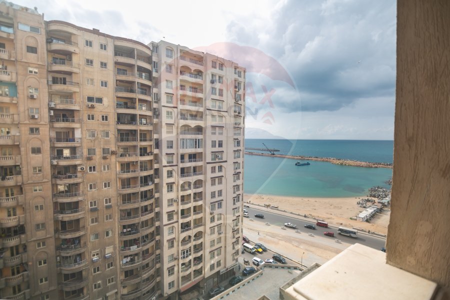 Apartment for sale 115 m Sidi Bishr (steps from the sea - next to Happy Childhood School)