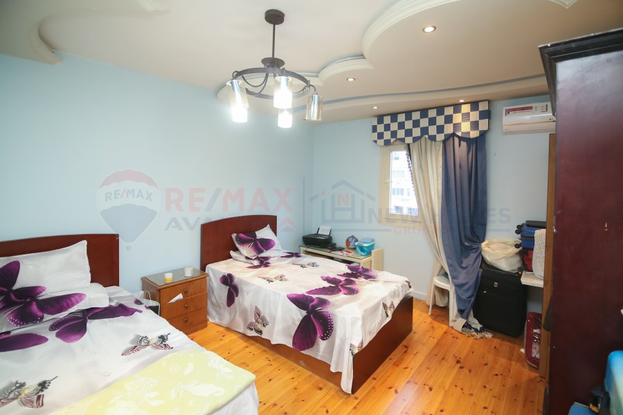 Apartment for sale 195 m Moustafa Kamel (Abu Qir st.)