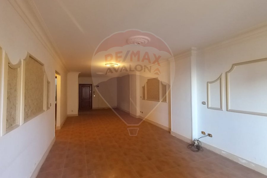Apartment for sale 140 m Kafr Abdo (Abu Rafi’ St.)