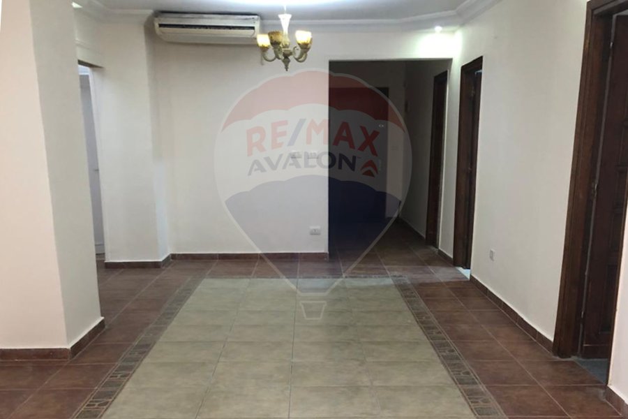 Apartment for rent 150 m San Stefano (El-Gaish Road)