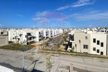 Town house villa for sale Palm Hills Alexandria 184 m installment