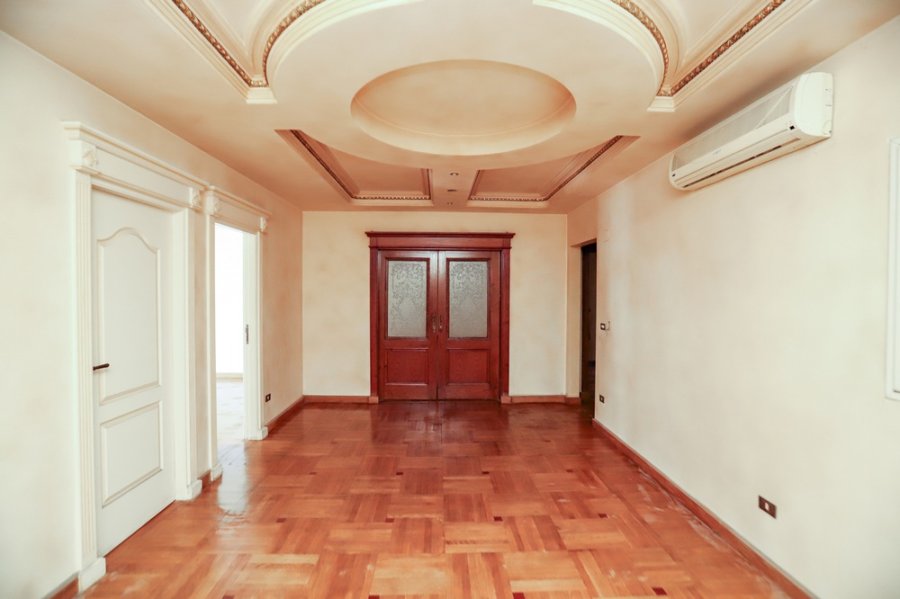 شقة للبيع 305م كفر عبده (ميدان سانت جيني - عمارة اللوتس )