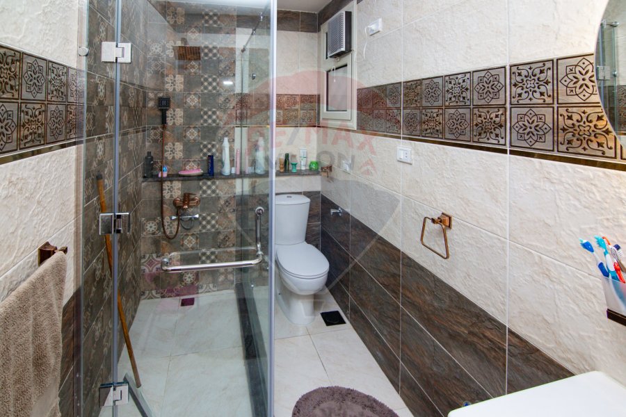 Apartment for sale 150 m Miami (Steps from El Essawy St.)