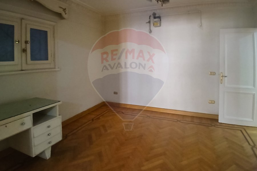 Apartment for sale 360 ​​m Gianaclis (Zou El-Faqar St.)