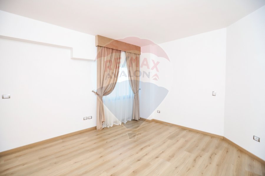 Apartment for Rent 220 m Smouha (El gish Towers)