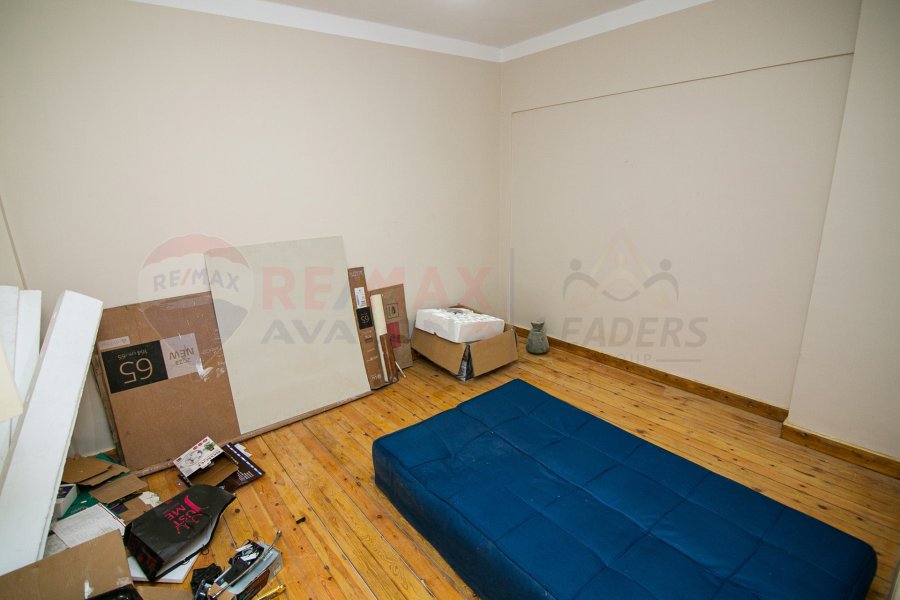 Apartment for sale 200 m Bolkley (Ahmed Helmy St.)