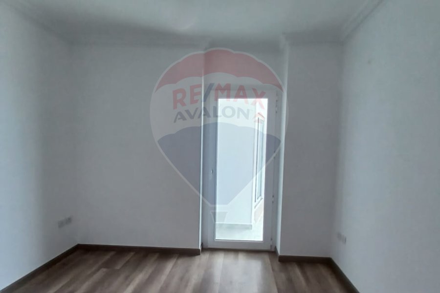 Apartment for sale 182 m Stanley (Directly on the sea)