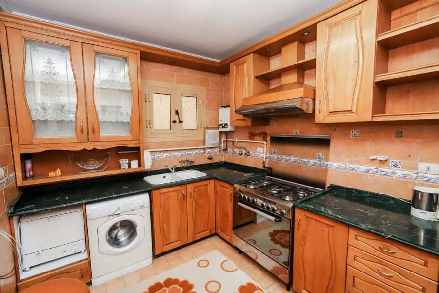 Furnitued Apartment for rent 220m Saba basha