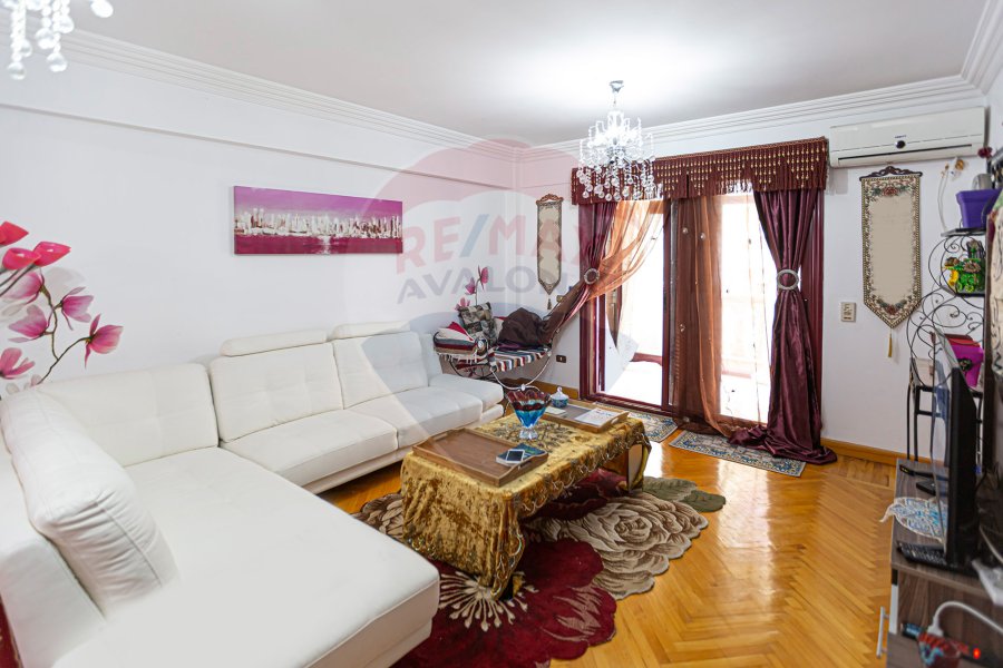 Apartment for Sale 185 m Lauran (Sirhank St.)