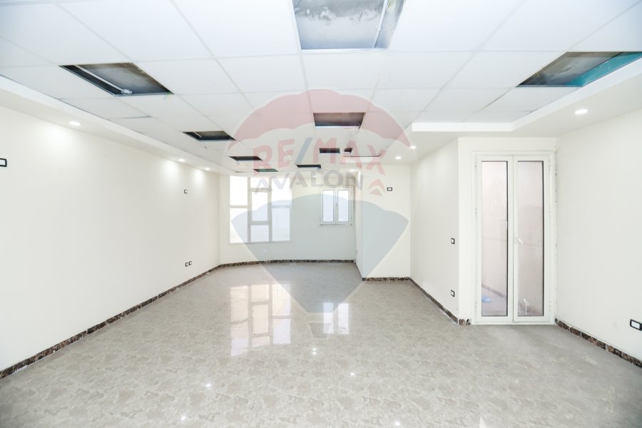 Administrative Unite For Rent 550 m Wabour El Miah (Gala Eldin Eldisoky St)